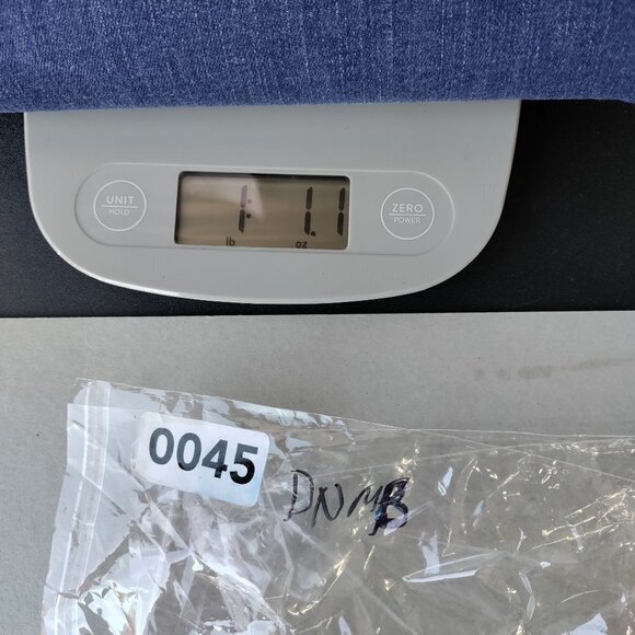 Levi's Plus Size Mid-Rise Skinny Ankle Distressed Denim Jeans Size 32 Women - Picture 16 of 16